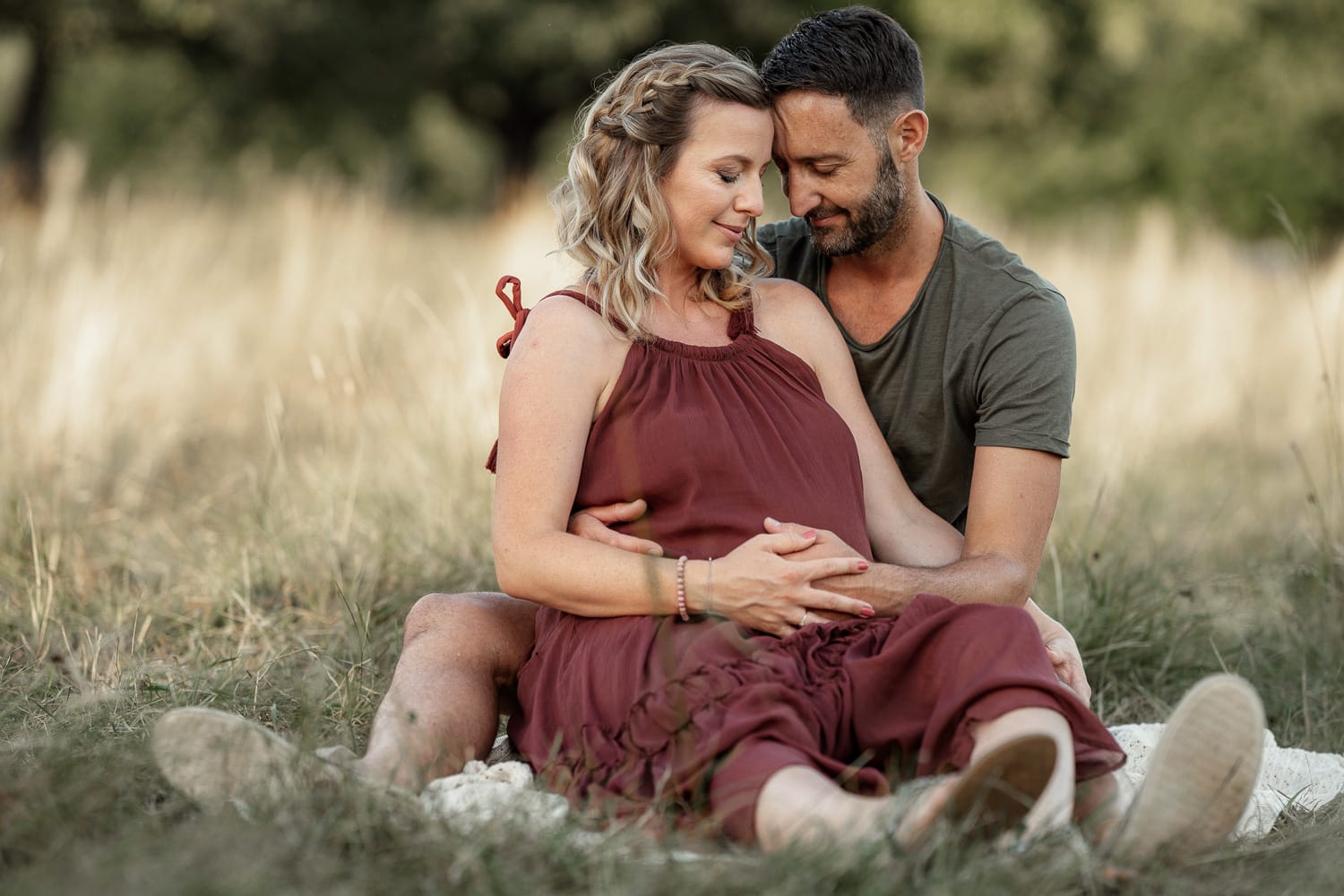 babyfotos, Baby Fotos, Offenburg, Babyfotograf, Fotograf Offenburg, Hebamme, Familienfotografie, Freiburg, Babyshooting, Baby Shooting mit Familie, Geschwister, Familienshooting, Neugeborenenshooting, Neugeborenenfotografie, Kinderzimmer, Babyparty, Geschenk Geburt, Weihnachtsgeschenk, Meilensteine, Babygalerie, Oberkirch, Kehl, Achern, Lahr, Babybauch, Schwangerschaft, Schwangerschaftsfotos, Schwangerschafts Shooting, Babybauch Fotografie, Babybauch festhalten, schwanger, Schwangerschaftsbilder, Babybauch Shooting, Geschenk Babyparty, Baby Fotograf in der Nähe, Geburtsklinik, Familienleben, Babyfotografie, Familienfotos, Babybauch Shooting, Freiburg, Offenburg